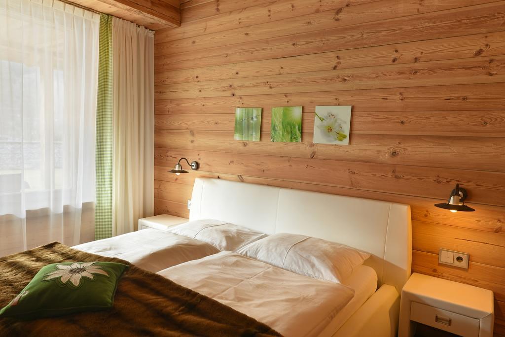 Aurina Lodges Lutago Exterior foto